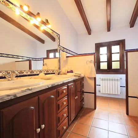 Vila Delightful Mallorca Colonya 3 Bedrooms Amazing Mountain Countryside Views Puerto De Pollença